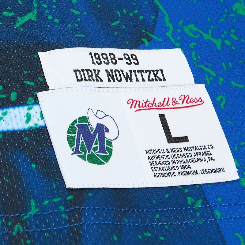 Men's Mitchell & Ness Dirk Nowitzki Blue Dallas Mavericks Hardwood Classics Player Burst Tank Top