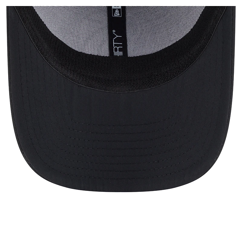 Men's New Era Black Dallas Mavericks Night 39THIRTY Flex Hat