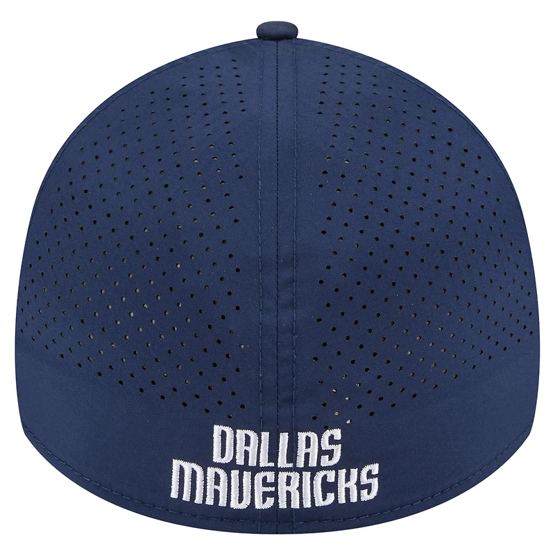 Casquette New Era bleue Dallas Mavericks Featherweight Poly Rope Flex 39Thirty pour homme