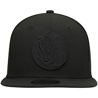 Casquette Snapback 9FIFTY des Dallas Mavericks de New Era pour homme, noir sur noir