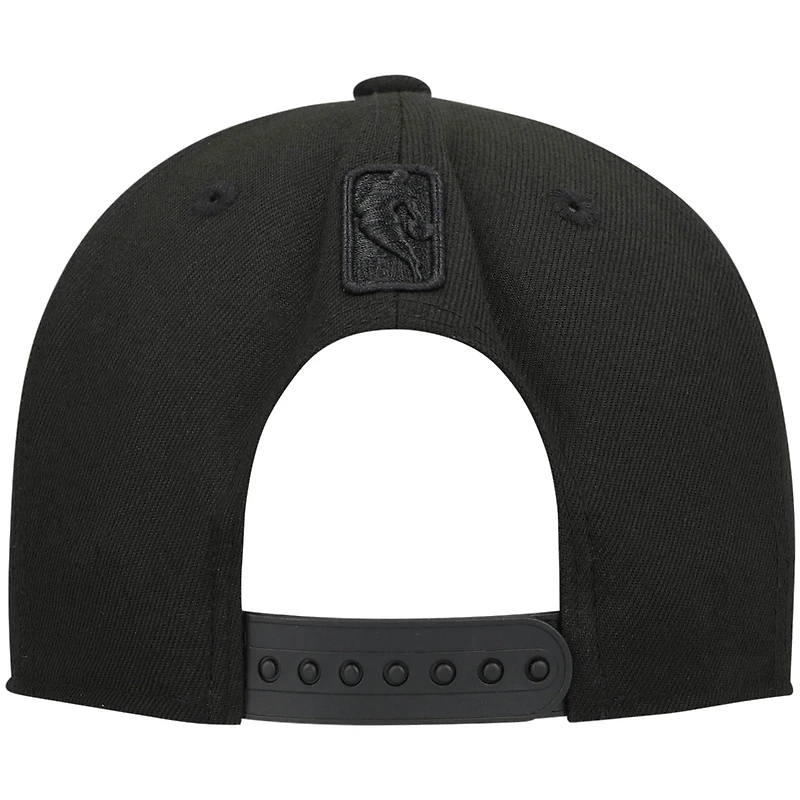 Men's New Era Dallas Mavericks Black On Black 9FIFTY Snapback Hat