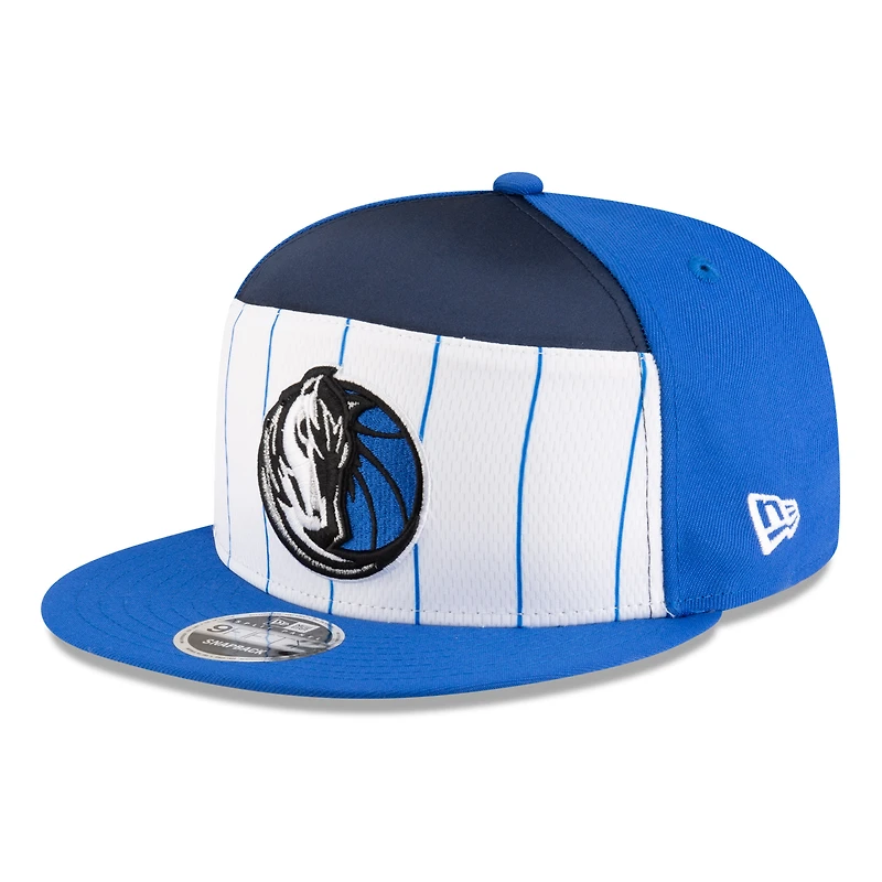 Casquette snapback 9FIFTY blanche/bleue New Era Dallas Mavericks 2025 NBA Tip Off pour homme