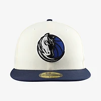 Casquette ajustée New Era 59FIFTY chromée blanche et marine Dallas Mavericks pour homme