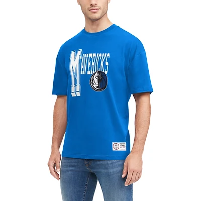T-shirt Tommy Jeans pour homme des Dallas Mavericks Mel Varsity bleu