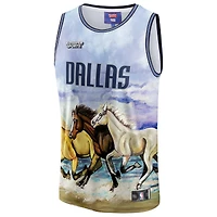 Maillot unisexe NBA & KidSuper Studios by Fanatics bleu Dallas Mavericks Hometown