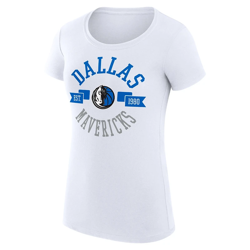 T-shirt G-III 4Her blanc pour femme, coupe ultra-ajustée, léger et à grand logo de la ville, Dallas Mavericks