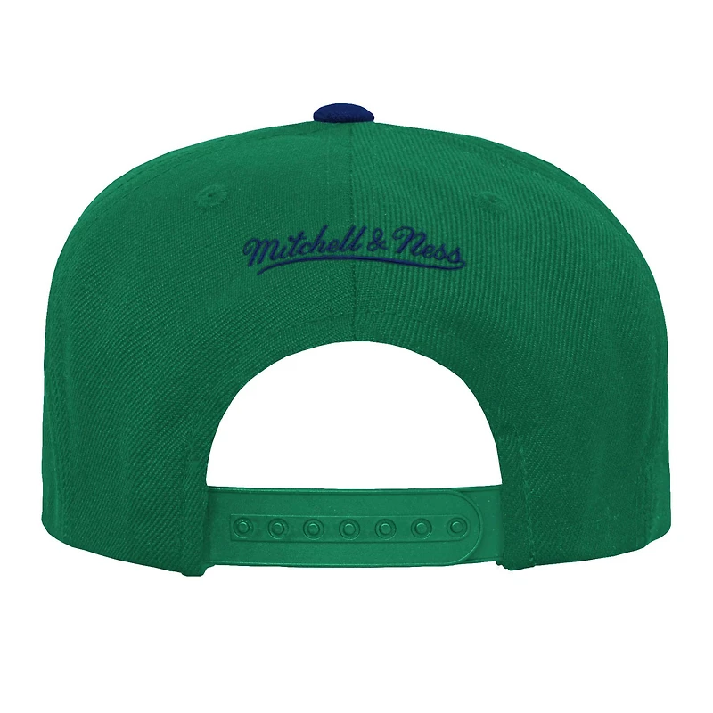 Casquette snapback bicolore Dallas Mavericks bleu marine/vert pour jeune Mitchell & Ness