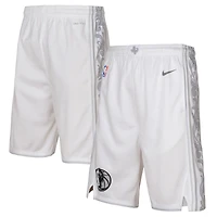 Short de performance Nike blanc Dallas Mavericks 2024/25 City Edition Swingman pour jeune