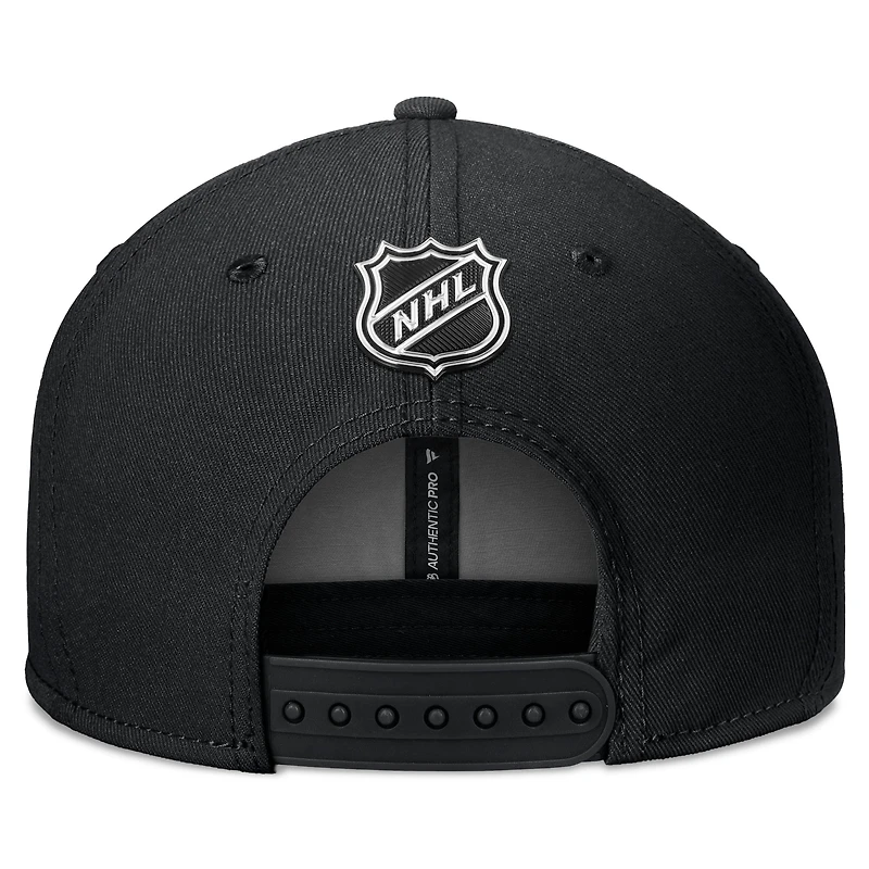 Casquette Snapback authentique Pro Training Camp Fanatics noire Dallas Stars pour hommes