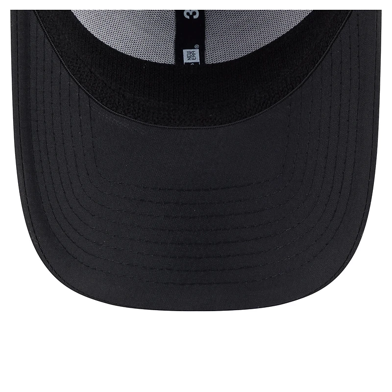 Men's New Era  Black Dallas Stars Blackout 39THIRTY Flex Fit Hat