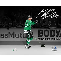 Photographie autographiée de Mikko Rantanen, Stars de Dallas, 20 x 25 cm, célébration du tour du chapeau du premier tour des séries éliminatoires de la Coupe Stanley 2025, match 7