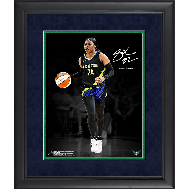 Photographie encadrée de 11"x 14" de Arike Ogunbowale Dallas Wings, signature fac-similé
