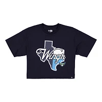 T-shirt New Era bleu marine pour femmes, Dallas Wings, draft WNBA 2026, coupe carrée, style « Hometown ».