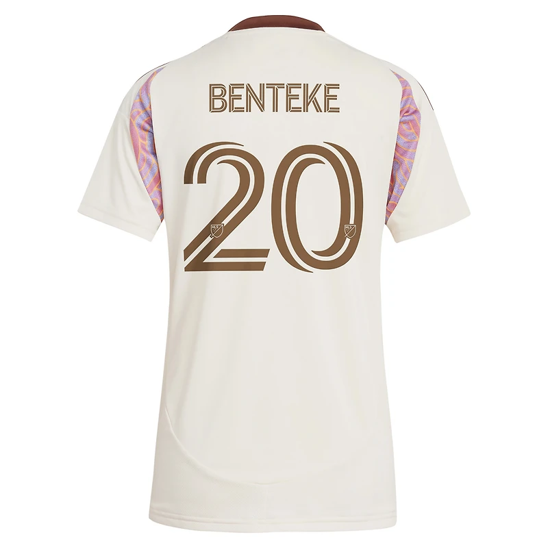 Maillot de joueur réplique adidas Christian Benteke Natural D.C. United 2025 The Soul Kit pour femme