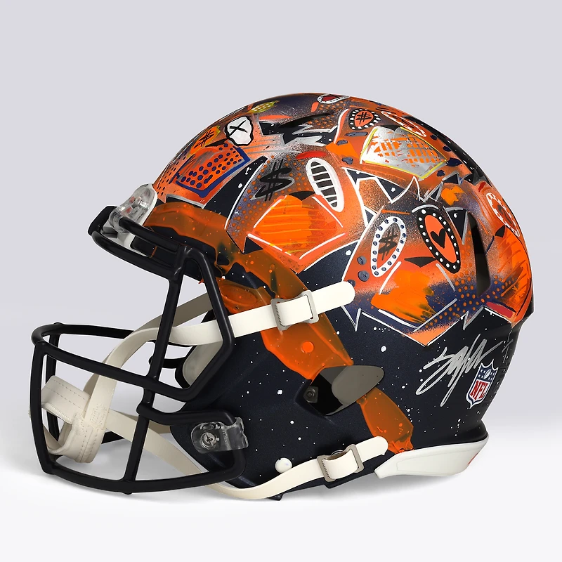 Casque Riddell Speed Authentic 2024 autographié par Bo Nix (Denver Broncos) - Illustration de King Saladeen - Édition limitée n° 1/1