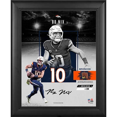 Collage encadré de 11 x 35 cm, reproduction de la signature des Broncos de Denver, avec un morceau de ballon de football utilisé lors du match - Édition limitée à 250 exemplaires