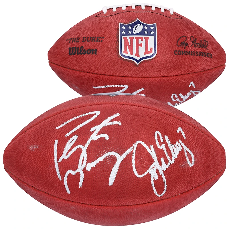 Ballon de football Wilson Duke en couleur, autographié par John Elway et Peyton Manning (Denver Broncos).