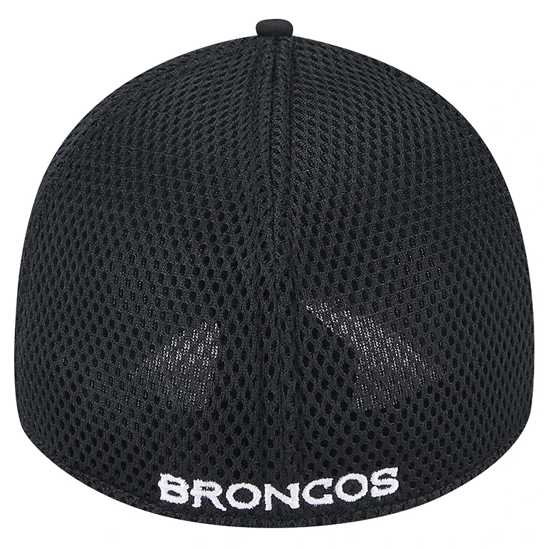 Casquette Main Neo 39THIRTY Flex noire des Denver Broncos de New Era pour homme