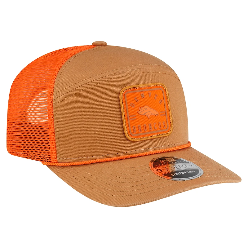 Casquette trucker ajustable New Era marron/orange Denver Broncos pour homme, modèle 9SEVENTY, avec écusson de l'équipe.