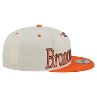 Casquette snapback New Era crème Denver Broncos oversize à slogan 9FIFTY pour homme