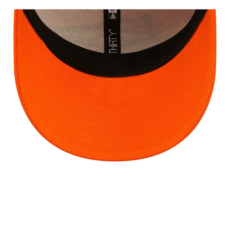 New Era Denver Broncos 2022 Sideline orange pour homme - Casquette 39THIRTY Coaches Flex