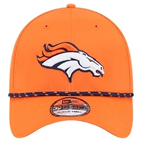 Casquette perforée orange 39THIRTY Flex New Era pour homme des Denver Broncos