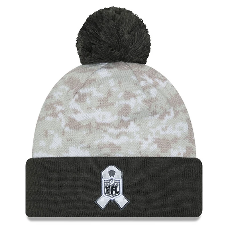Bonnet en tricot à revers avec pompon et motif camouflage numérique Denver Broncos 2024 Salute To Service New Era blanc/graphite pour homme