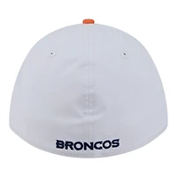 Casquette New Era pour homme, blanche et orange, avec écusson des Denver Broncos, modèle 39THIRTY, A monture couronne perforée.