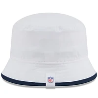 Bob New Era extensible blanche Denver Broncos 2025 NFL Training Camp pour homme