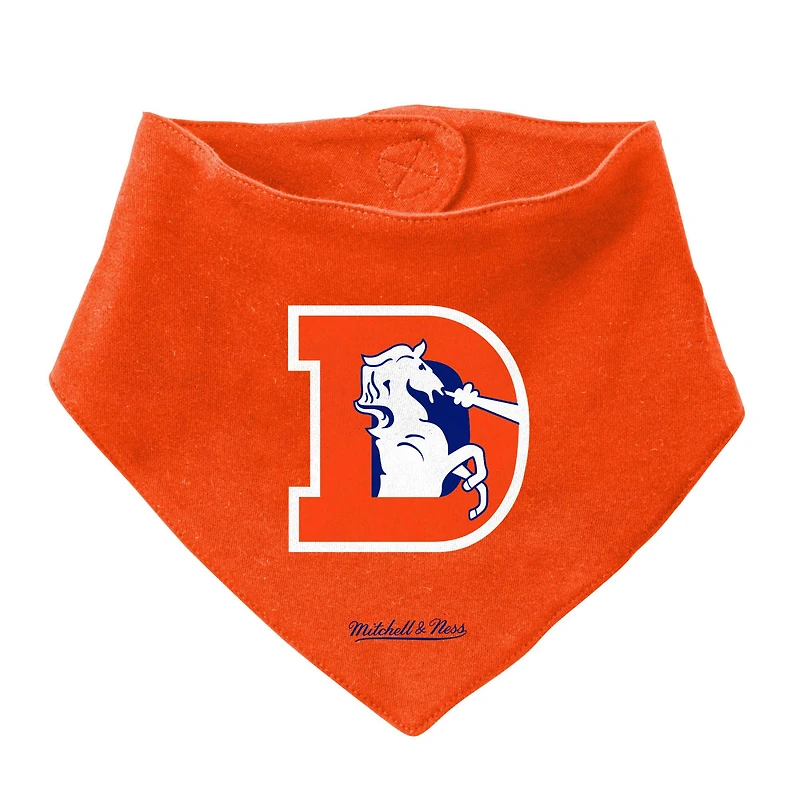Nouveau-né et nourrisson Mitchell & Ness Orange/Royal Denver Broncos Throwback Big Score Ensemble body, bavoir chaussons