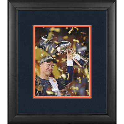 Photo encadrée et autographiée de Peyton Manning (Denver Broncos) - 20 x 25 cm (8 x 10 pouces) - Célébration de la victoire au Super Bowl 50