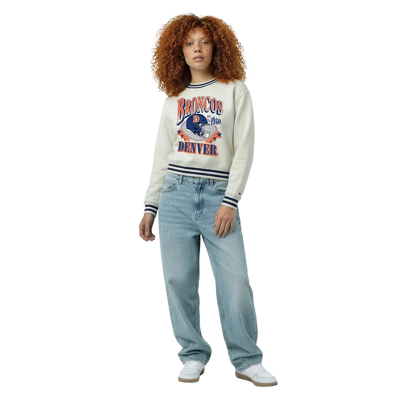 Sweat-shirt en polaire à tissage inversé crème Champion pour femme, modèle Denver Broncos.