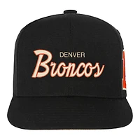 Youth Mitchell & Ness Black Denver Broncos Cream Team Script Snapback Hat