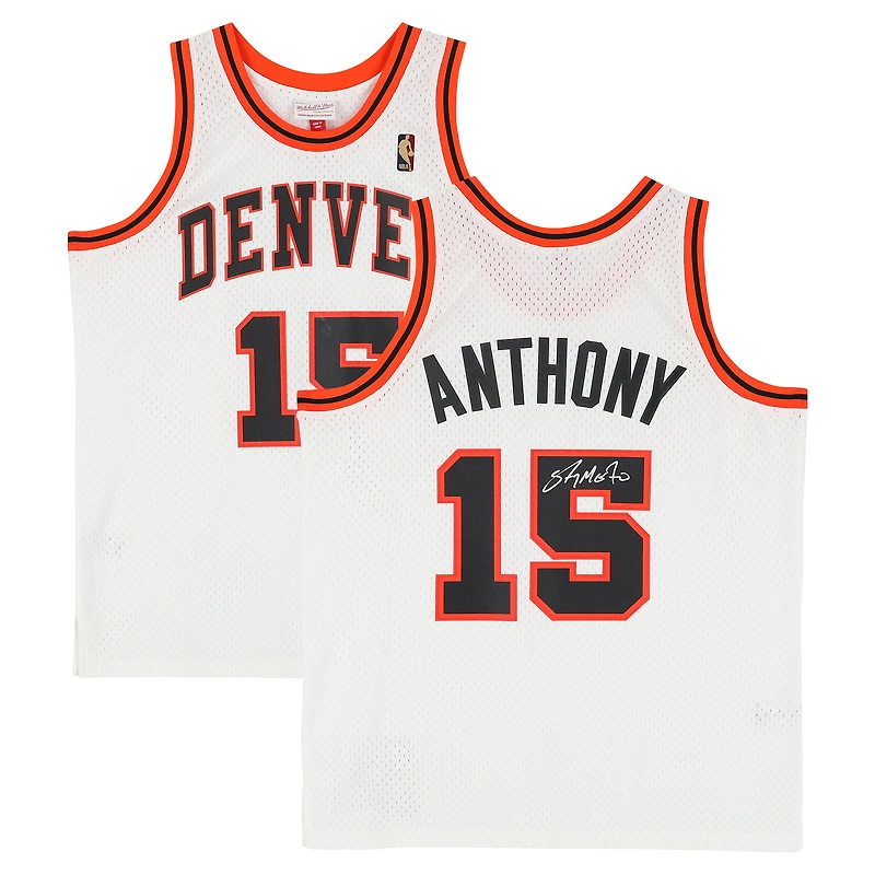 Maillot Swingman blanc Mitchell & Ness 2006-07 autographié par Carmelo Anthony des Denver Nuggets
