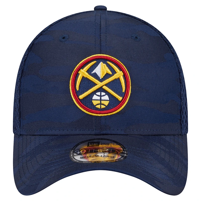 Casquette 39THIRTY Flex bleu marine Denver Nuggets Subtle Camo de New Era pour homme