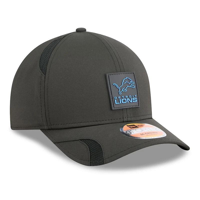 Casquette ajustable noire New Era Detroit Lions 2025 Sideline M-Crown 9FORTY pour homme