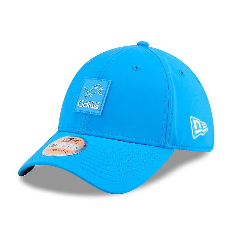 Casquette 39THIRTY Flex Sideline 2025 bleue New Era pour homme des Detroit Lions
