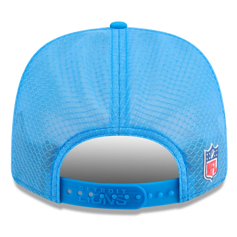 Casquette ajustable 9SEVENTY Trucker bleu Detroit Lions 2025 Sideline Throwback pour homme New Era