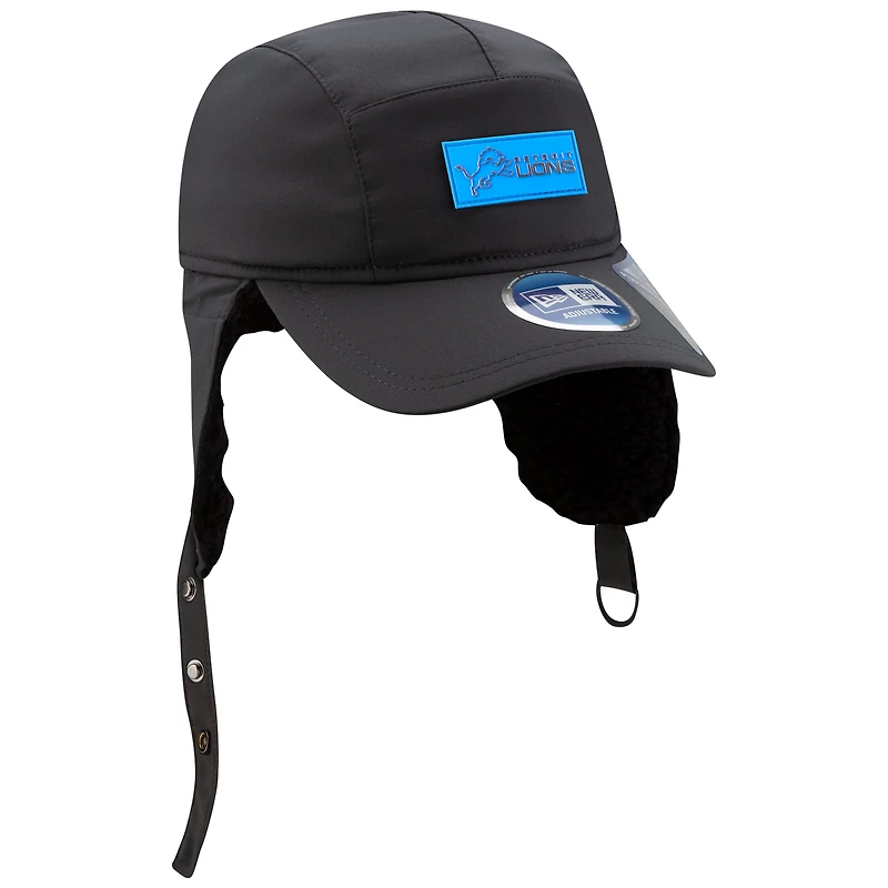 Casquette ajustable à oreilles de chien pour homme New Era, couleur charbon, Detroit Lions 2025 Sideline Runner