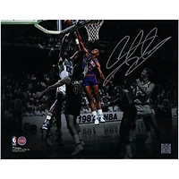 Photographie autographiée de Dennis Rodman des Detroit Pistons contre les Boston Celtics