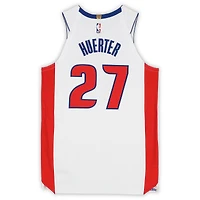 Maillot blanc Nike porté par Kevin Huerter (Detroit Pistons) n° 27 lors du match contre le Orlando Magic le 22 avril 2026 - Taille 50+4