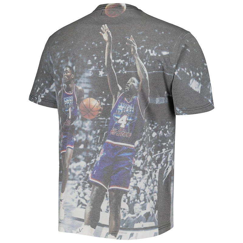 T-shirt graphique Mitchell & Ness Detroit Pistons Above the Rim pour hommes