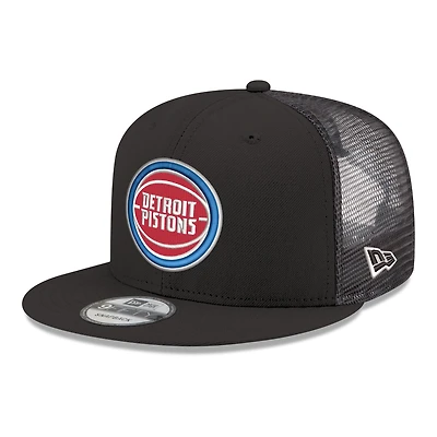 Casquette snapback New Era 9FIFTY noire pour homme, logo Detroit Pistons Core, maille.