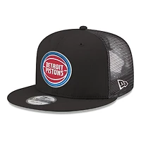 Casquette snapback New Era 9FIFTY noire pour homme, logo Detroit Pistons Core, maille.