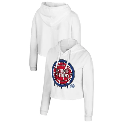 Sweat à capuche court blanc Detroit Pistons Ice Cream pour femme, collection Stadium Essentials