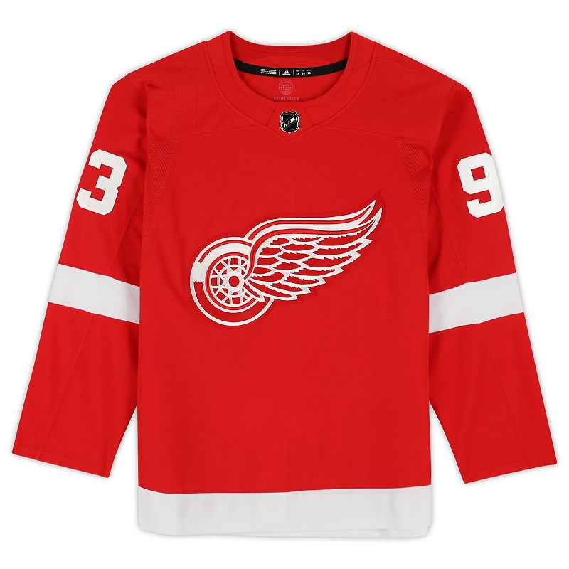 Maillot authentique adidas rouge autographié par Alex DeBrincat des Red Wings de Detroit