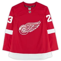 Maillot premium dédicacé Red Fanatics par Lucas Raymond des Red Wings de Detroit