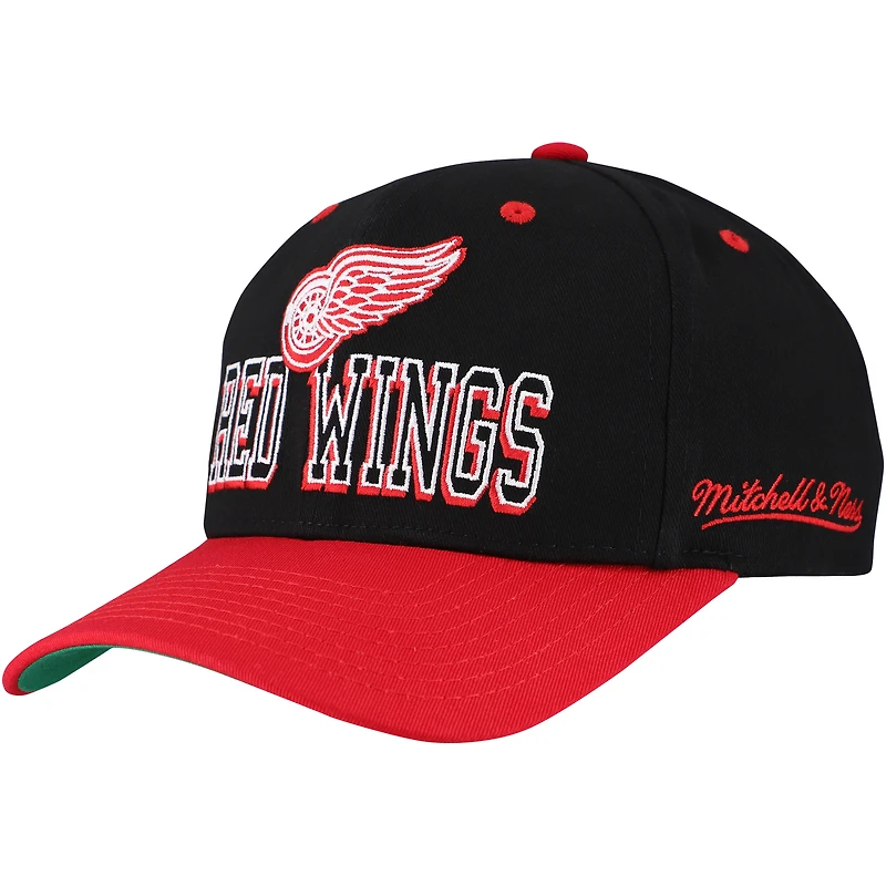 Casquette ajustable bicolore Pro Crown Detroit Red Wings de Mitchell & Ness pour homme, noire et rouge