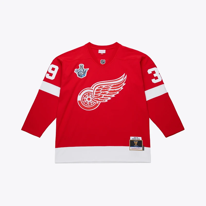 Men's Mitchell & Ness Dominik Hasek Red Detroit Wings 2007-08 Power Play Jersey