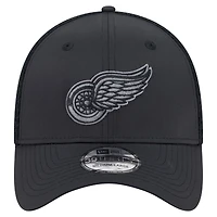 Casquette New Era Blackout 39THIRTY Flex Fit pour homme, noire, Detroit Red Wings